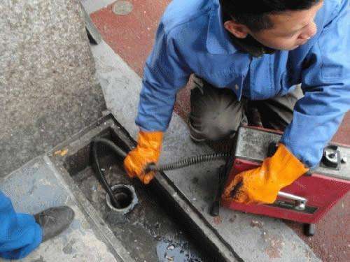 陆河疏通下水道